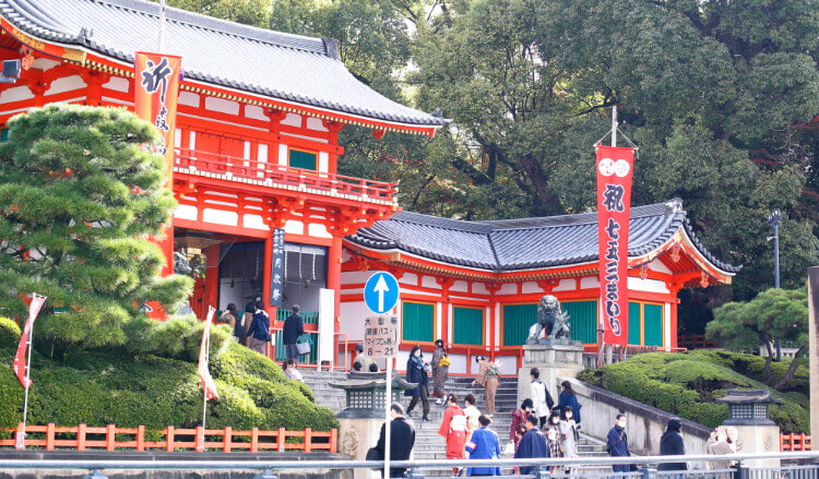 セルフィットから近くて有名な七五三参りができる神社